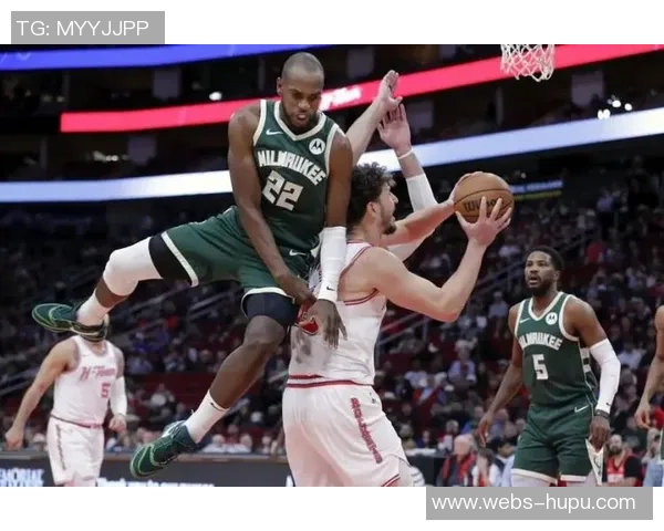 2019年火箭队与雄鹿队激战回顾：精彩瞬间与战术分析